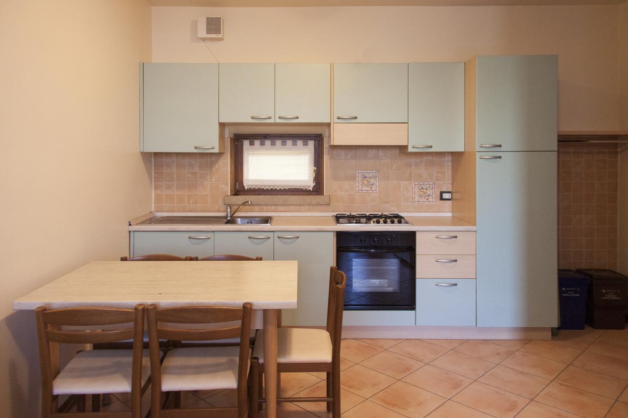 Lauri & Faggi Aparthotel Desenzano del Garda Exteriör bild