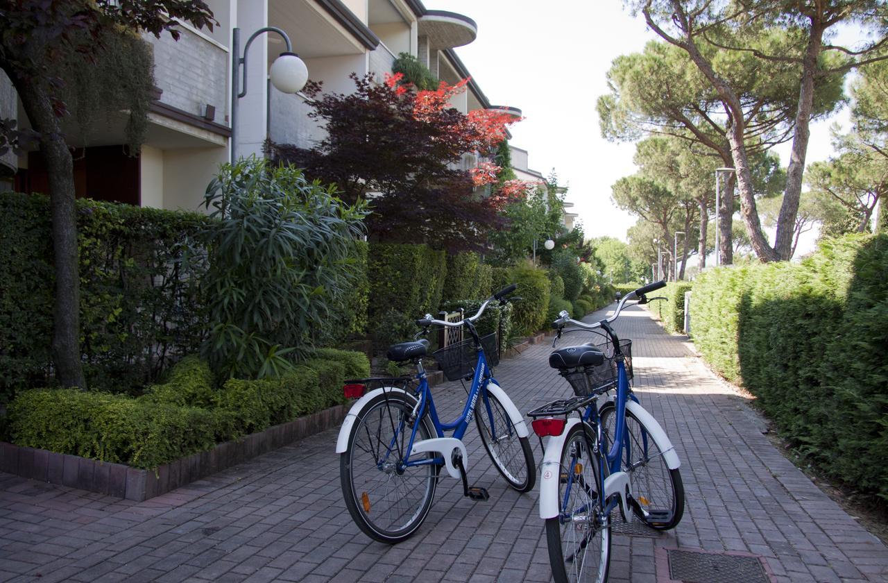 Lauri & Faggi Aparthotel Desenzano del Garda Exteriör bild